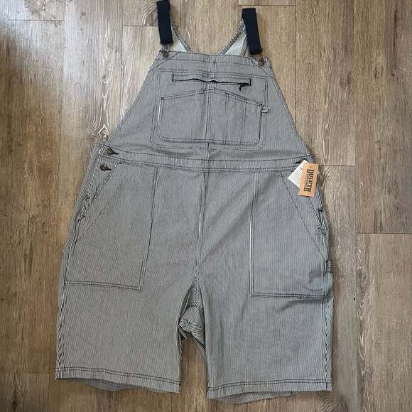 Duluth Trading Co. Pants - NWT Duluth Trading Co. XXL Rootstock Gardening Hickory Stripe Short Overalls